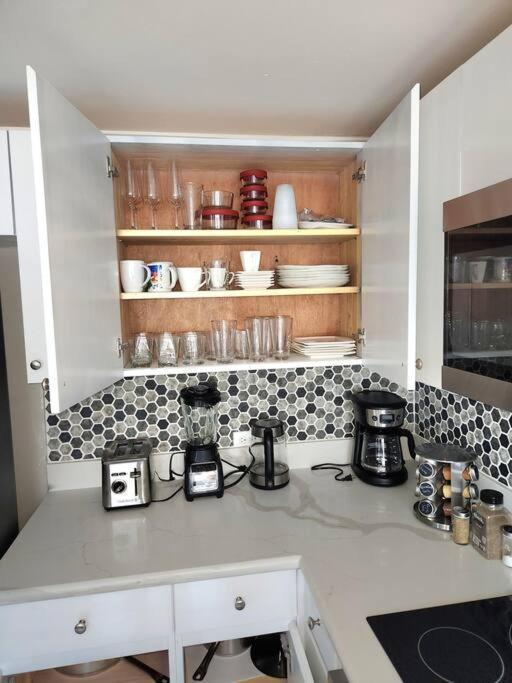 Modern Luxury 2-bedroom 2.5-bathroom Townhouse Holiday home *