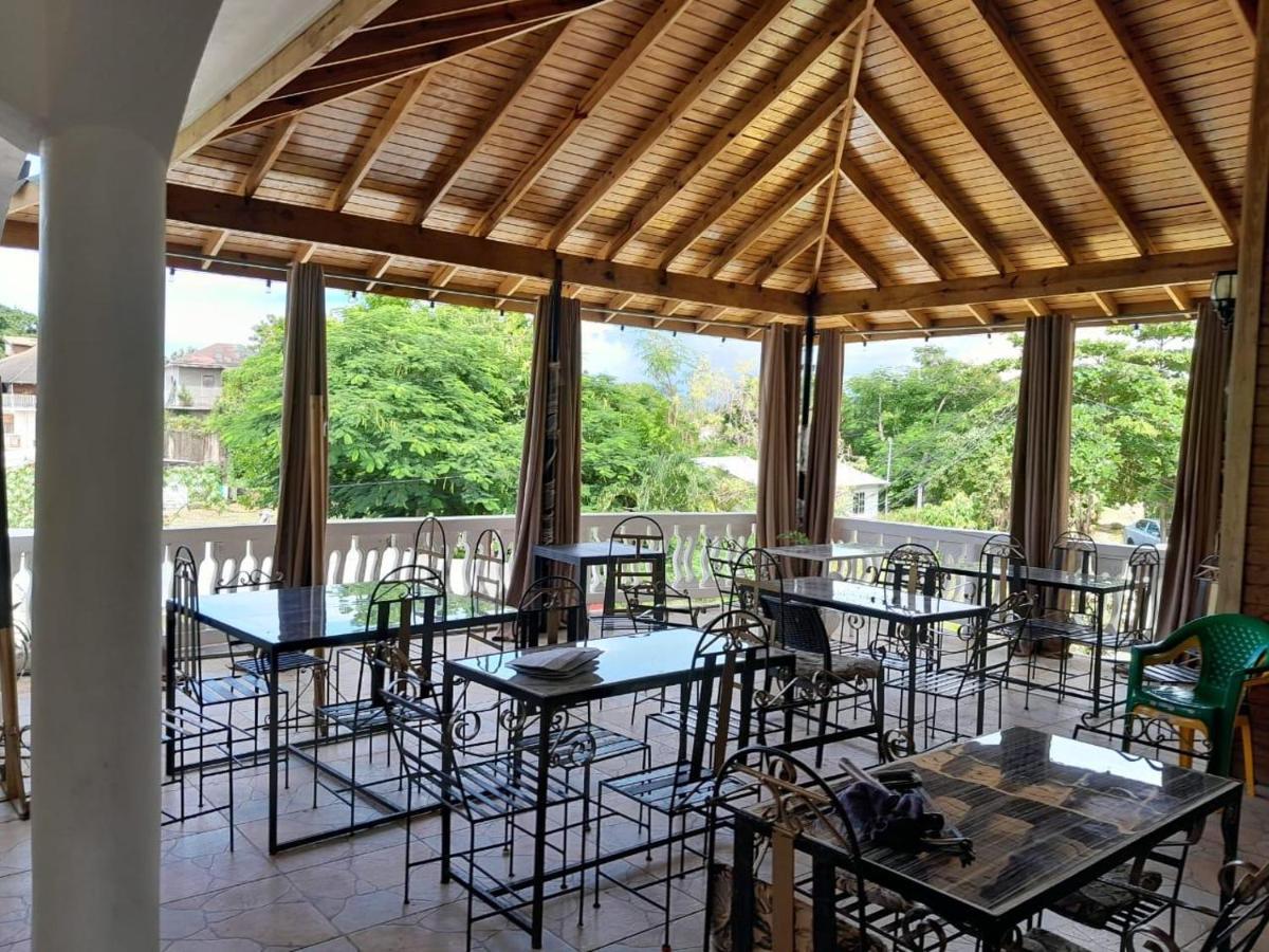 Guest house Dela De-rose Jamaica *