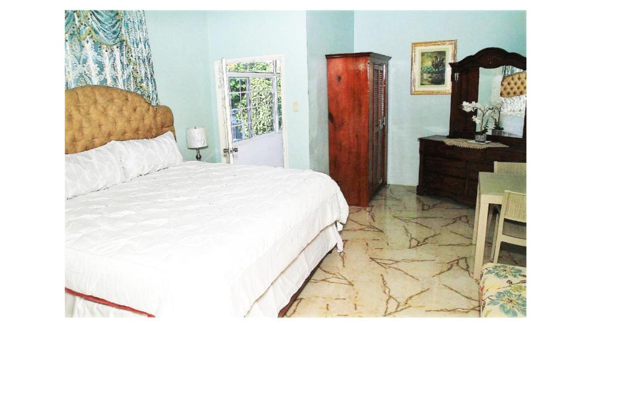 Guest house Dela De-rose Jamaica