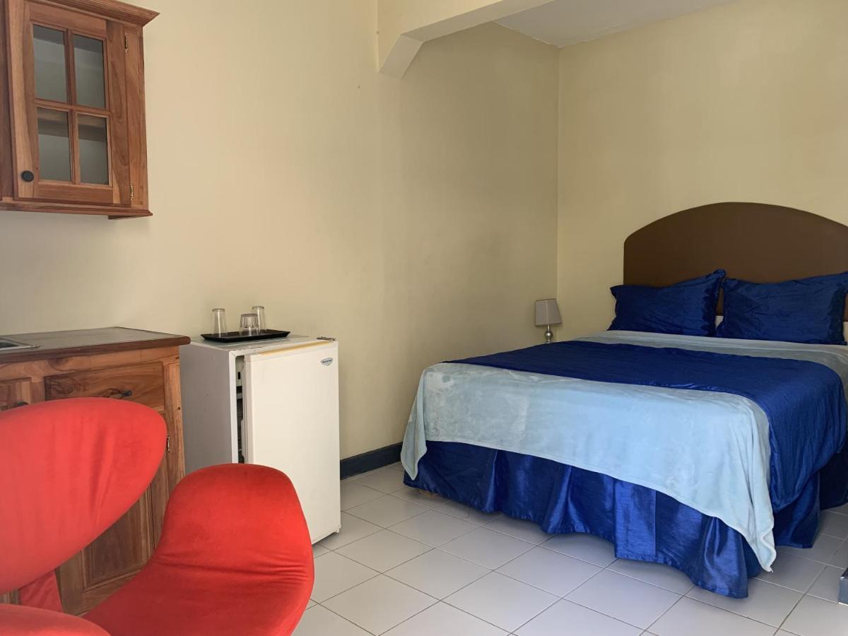 Villa Relax In Jamaica - Enjoy 7 Miles Of White Beach! Negril