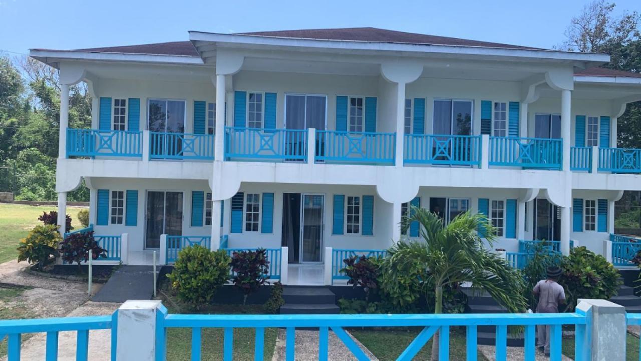 Guest house The At Westmoreland
