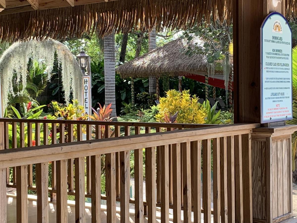 Family Comfort In Jamaica - Enjoy 7 Miles Of White Beach!