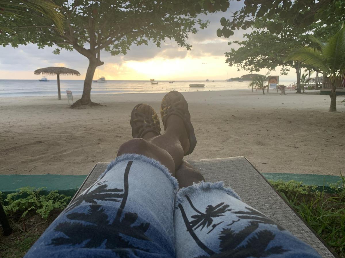 King At Oceanview In Jamaica - Enjoy 7 Miles Of White Beach! Villa *
