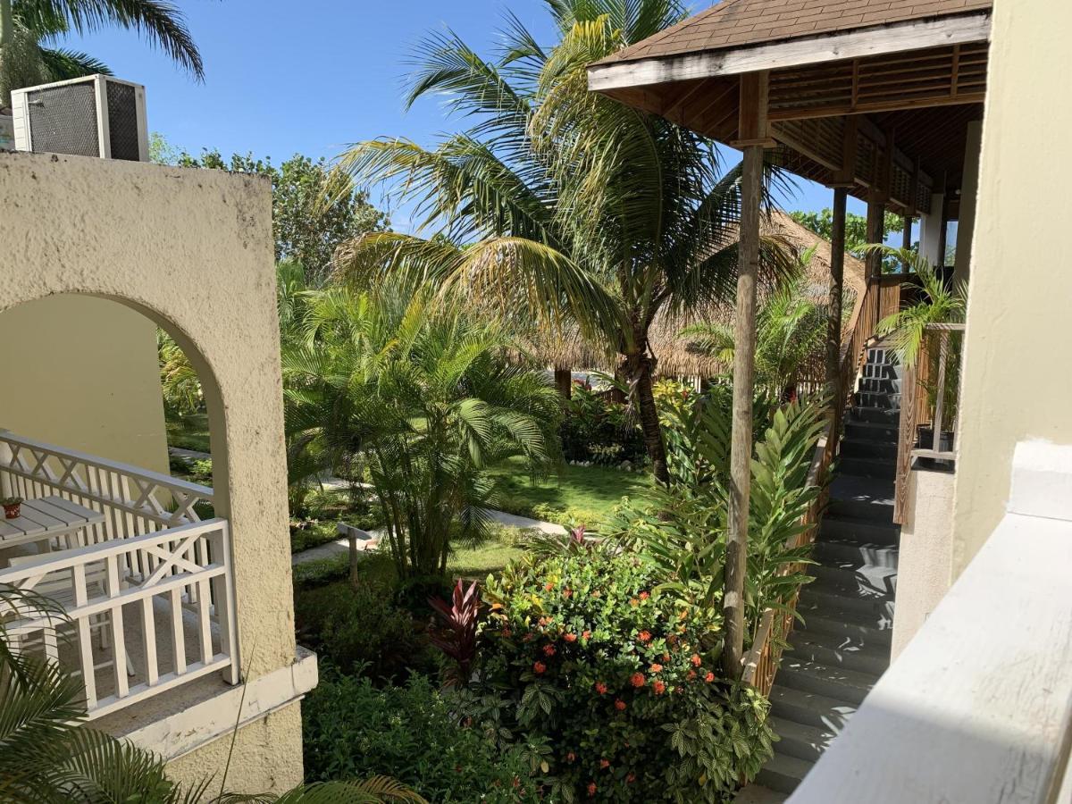 Villa King At Oceanview In Jamaica - Enjoy 7 Miles Of White Beach! Negril