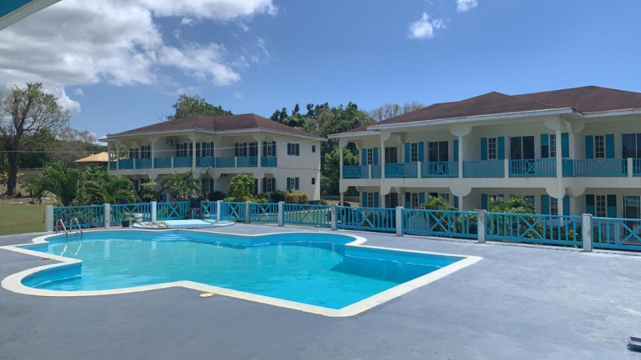Guest house The At Westmoreland Negril