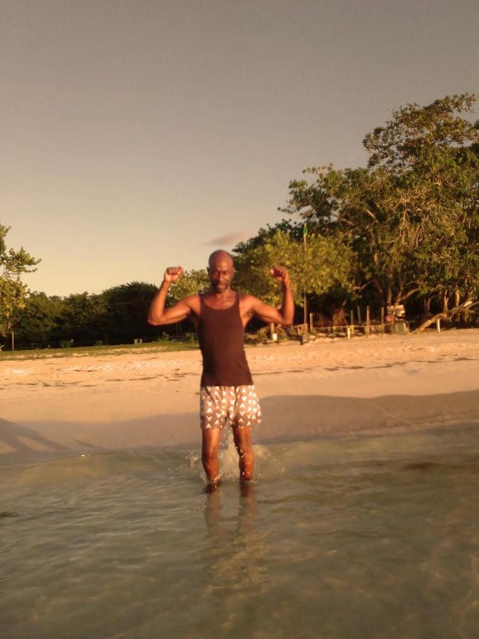My Little In Negril, Holiday home *