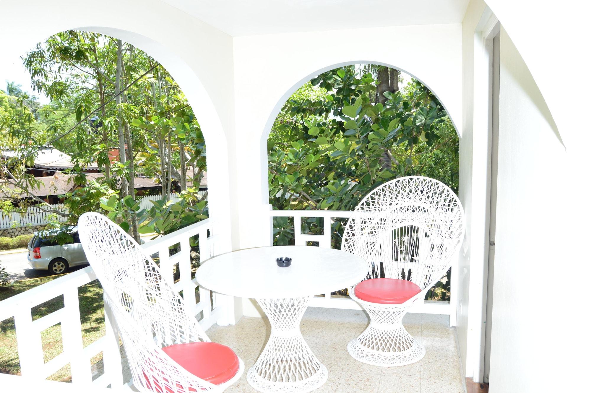 Coral Seas Garden Hotel Negril