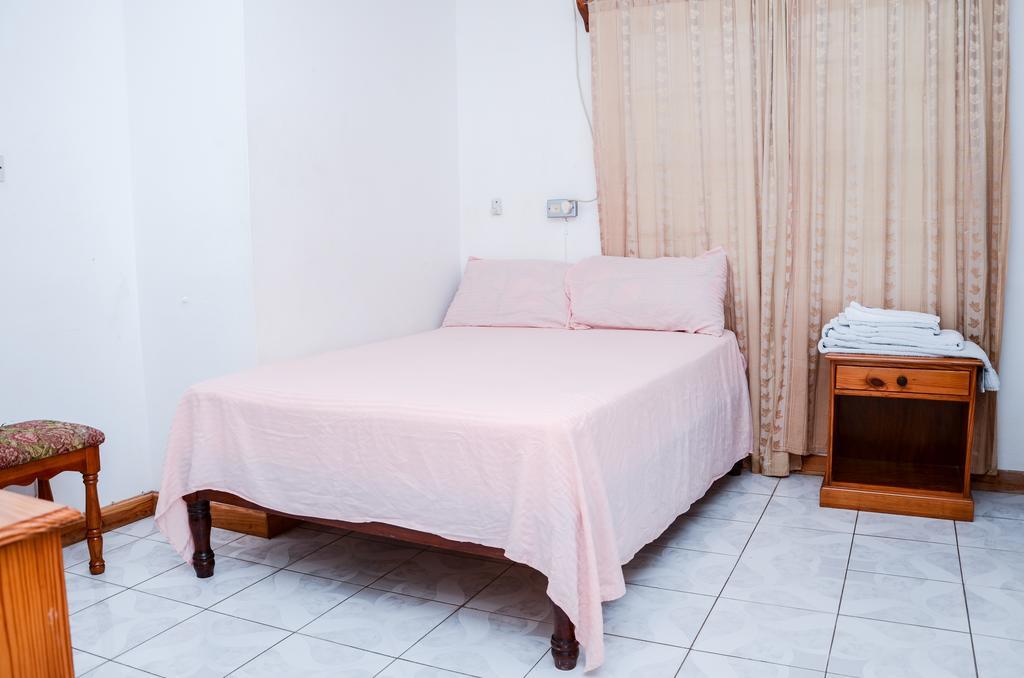 Vanvilla Guest house Negril