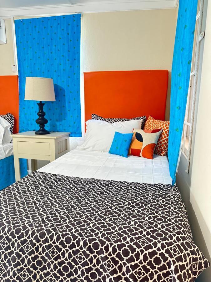 Shades Of Summer In With Kitchen Gasthof Negril