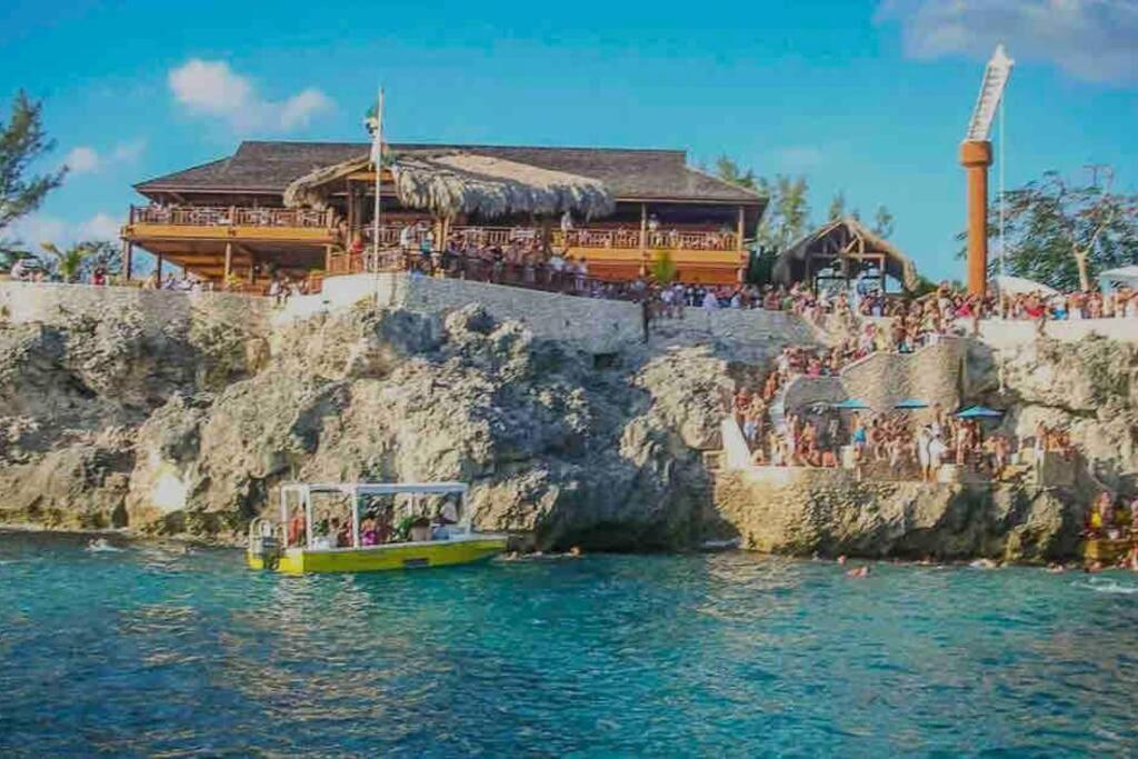 Lemonade Holiday home