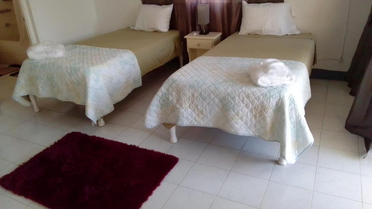 Guest house The At West End *