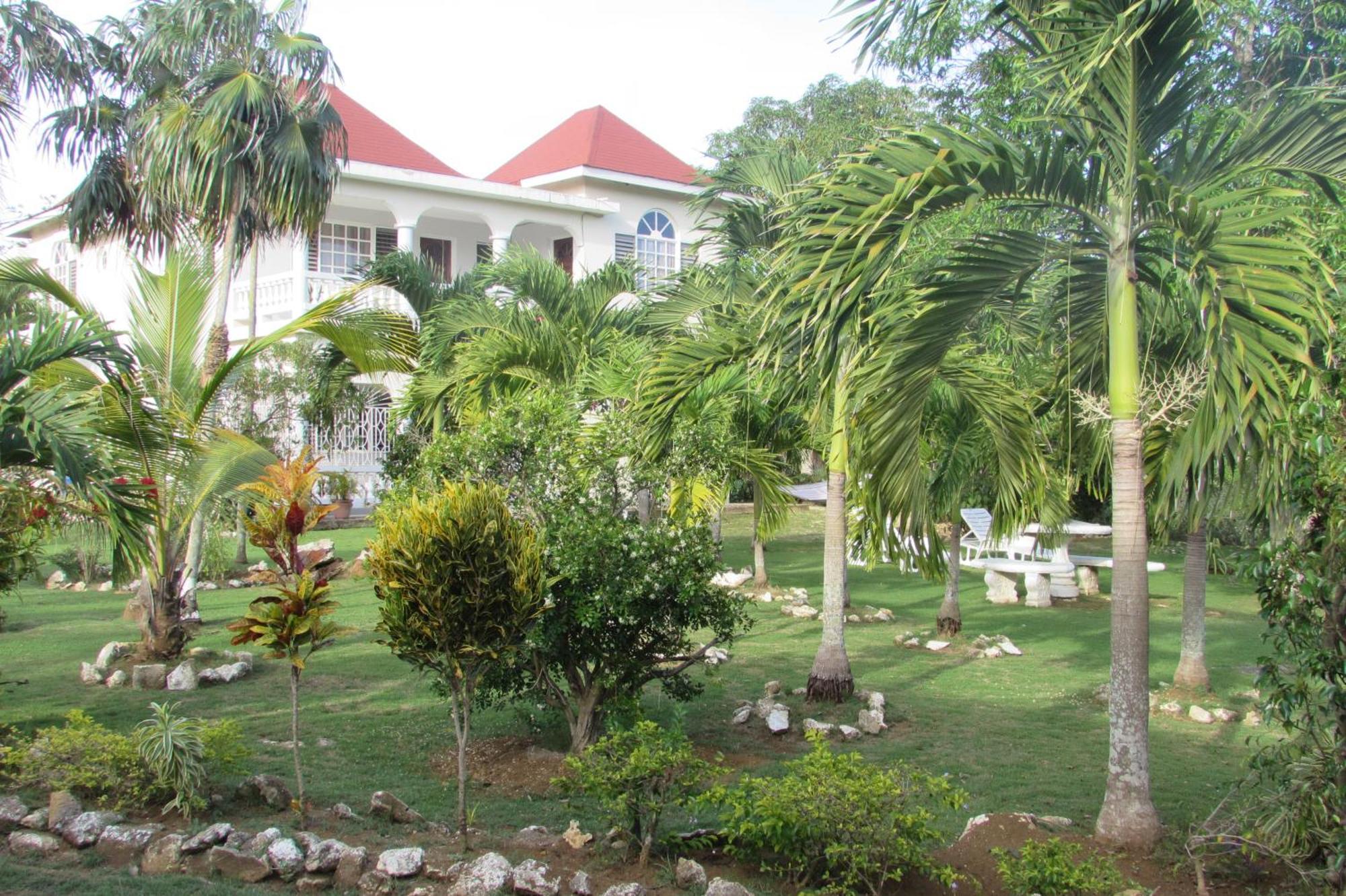 Nelsons Retreat *