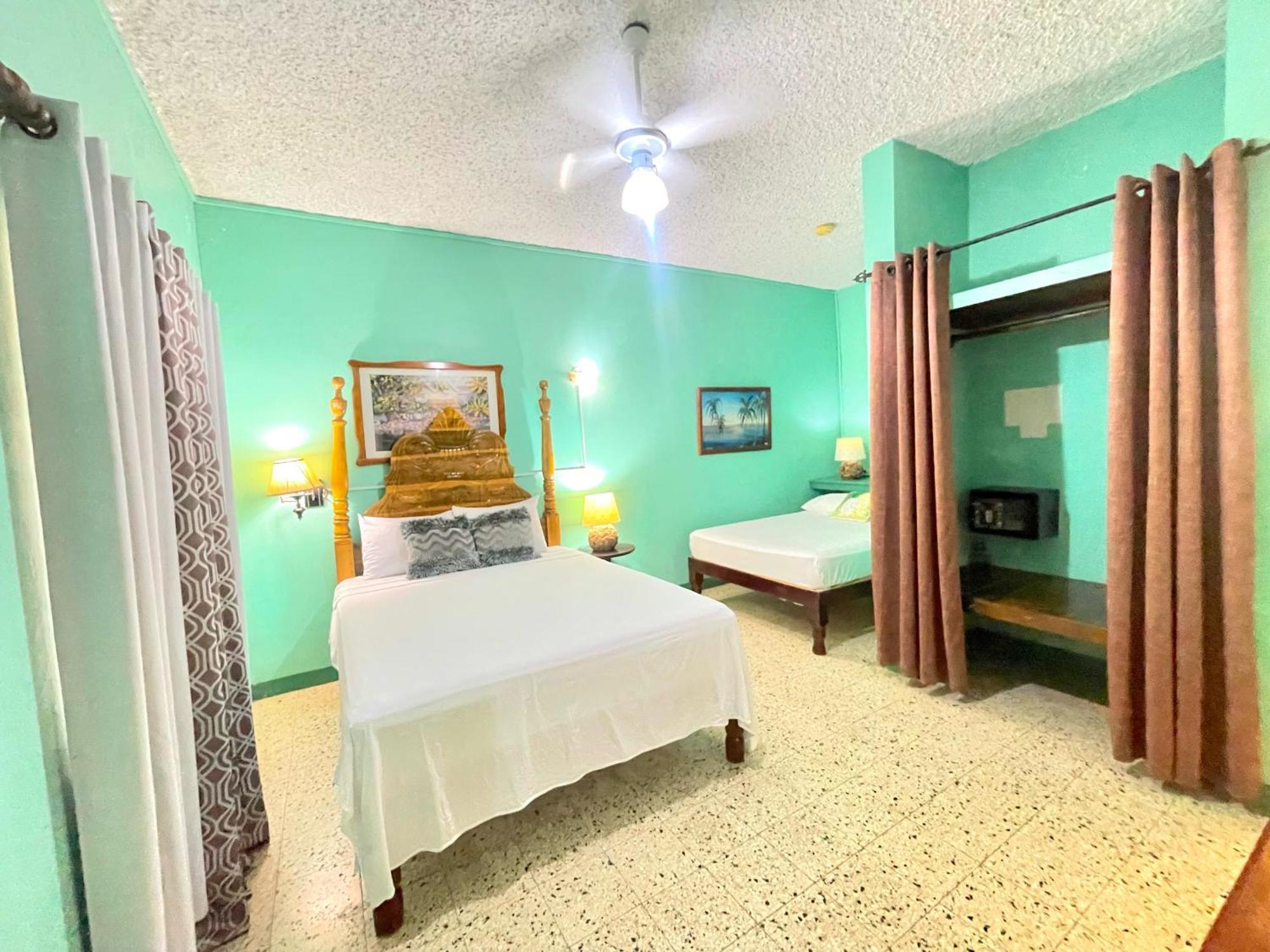 Summerset Hotel 2*