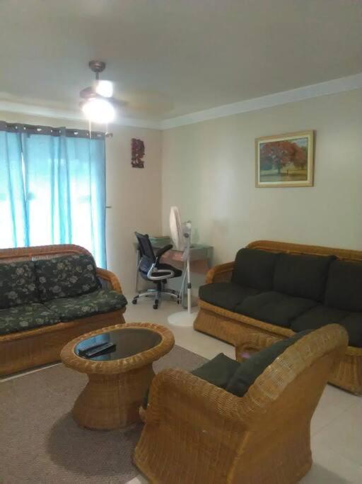 Apartment 2 Bdr On 7 Mile At Club
