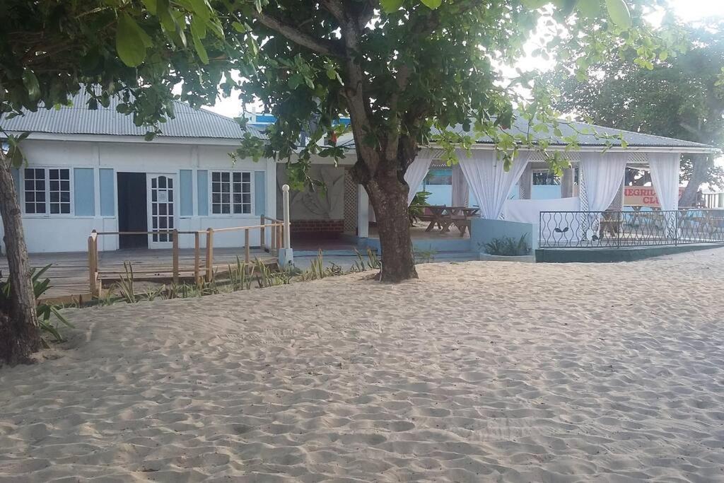 Apartment 2 Bdr On 7 Mile At Club Negril