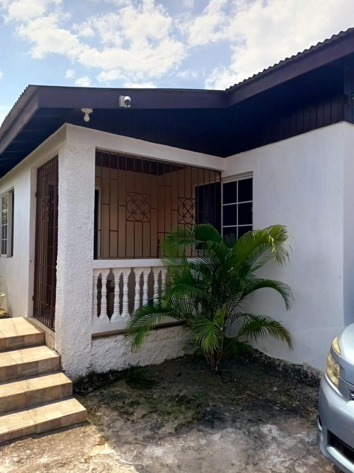 Tiny's Place *