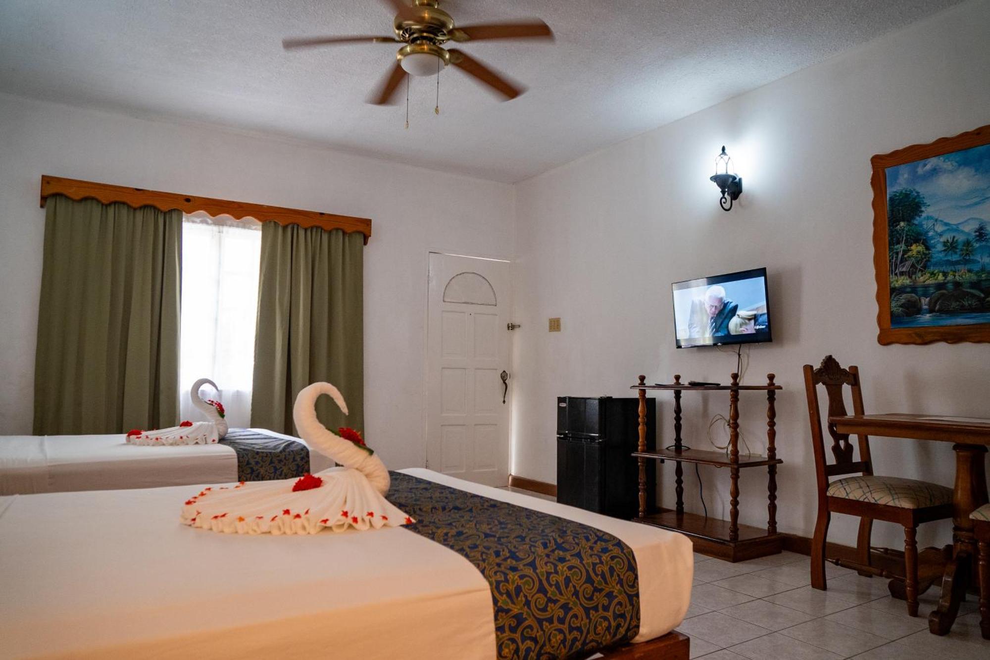 Merrils Ii Hotel