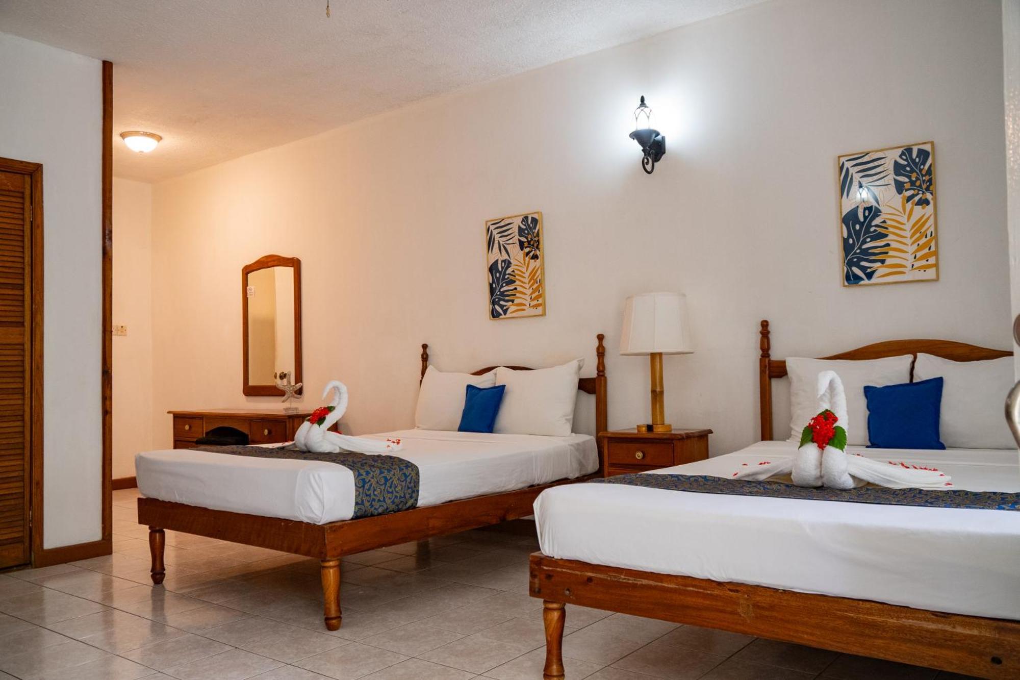 Hotel Merrils Ii 3*