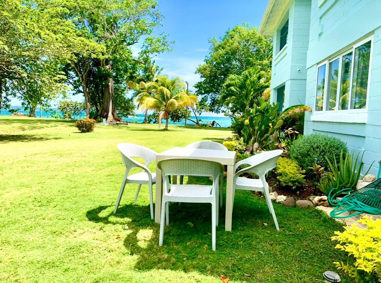 Casa Mire-lee, Seaside Serenity At 7 Miles Beach, Point Village Apartment Negril