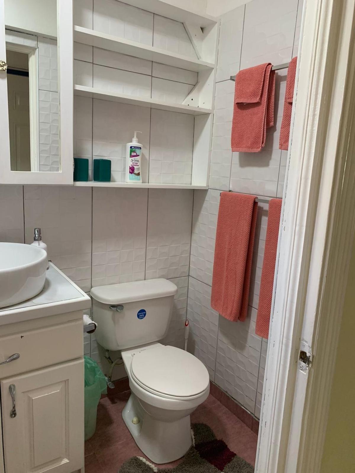 Casa Mire-lee, Seaside Serenity At 7 Miles Beach, Point Village *