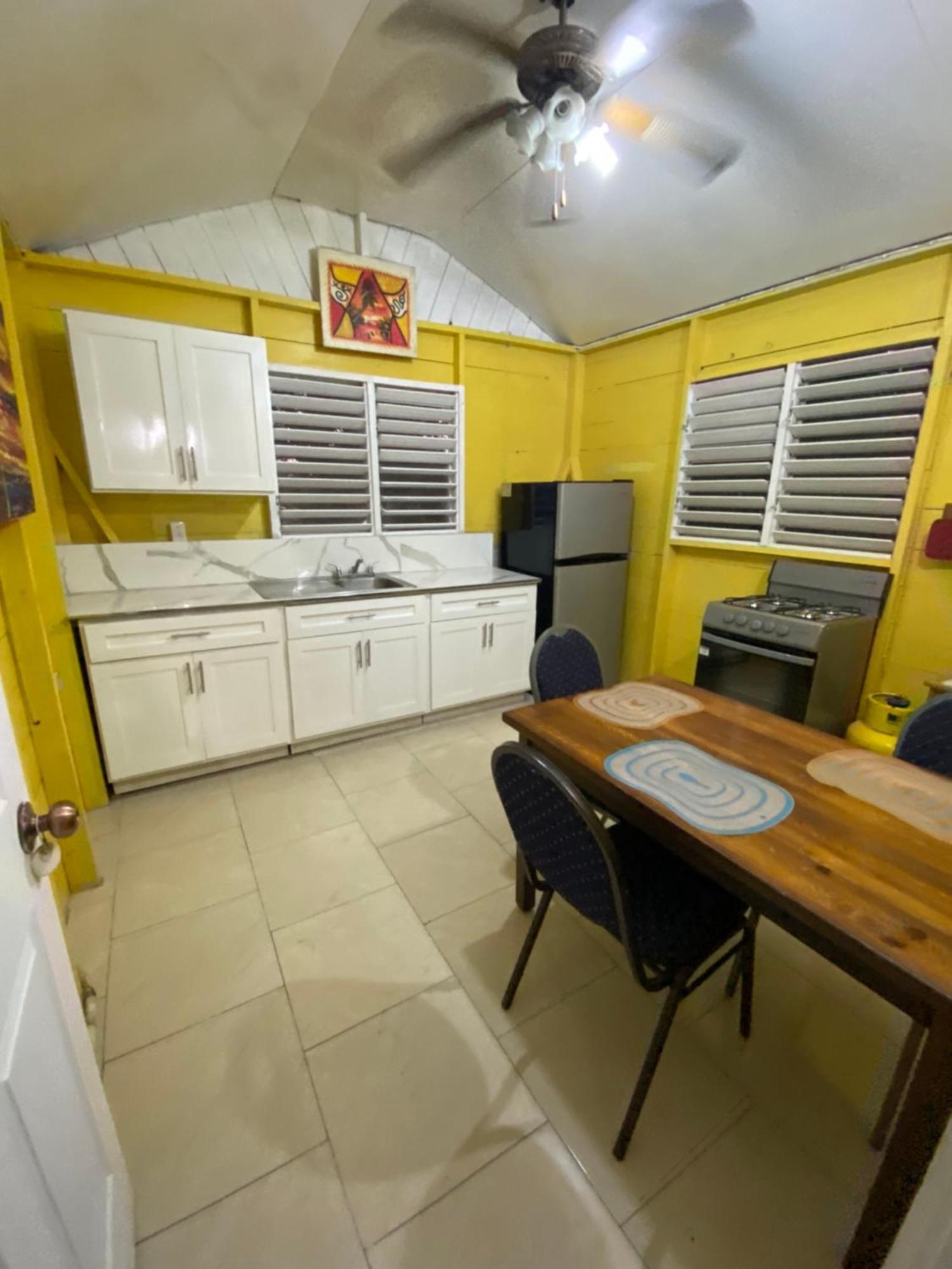 Green Leaf Guest house