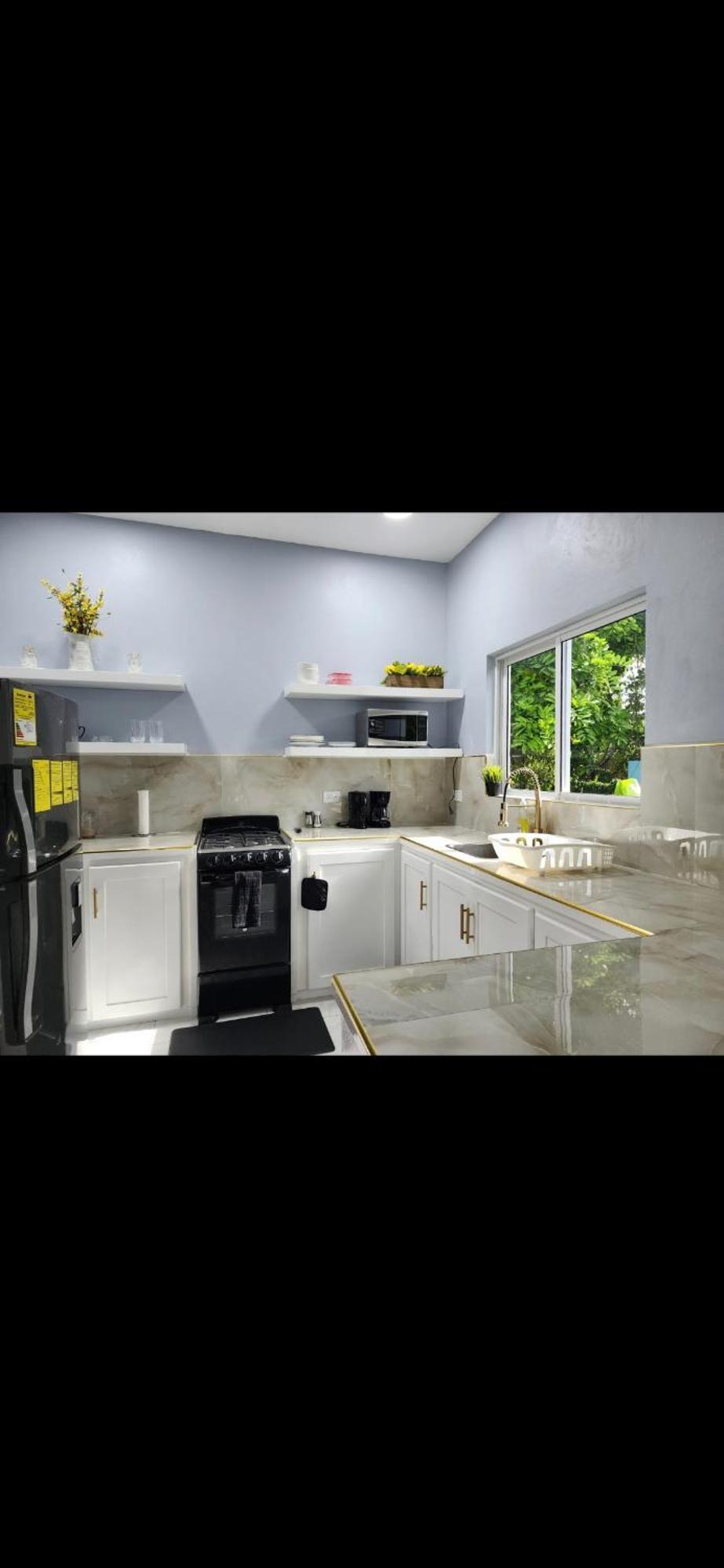 Williams Manor Apartment *