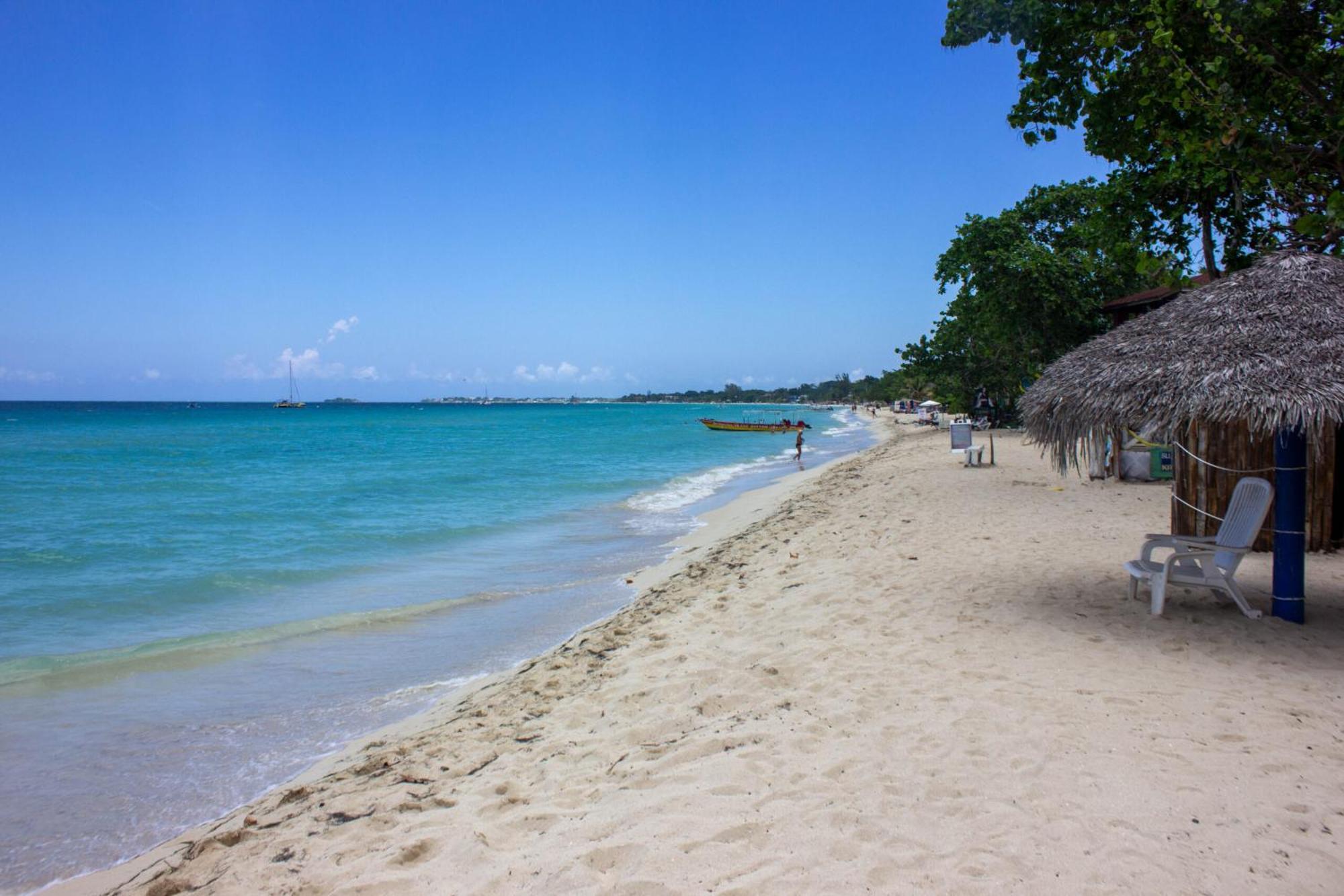 Mom's Place Negril