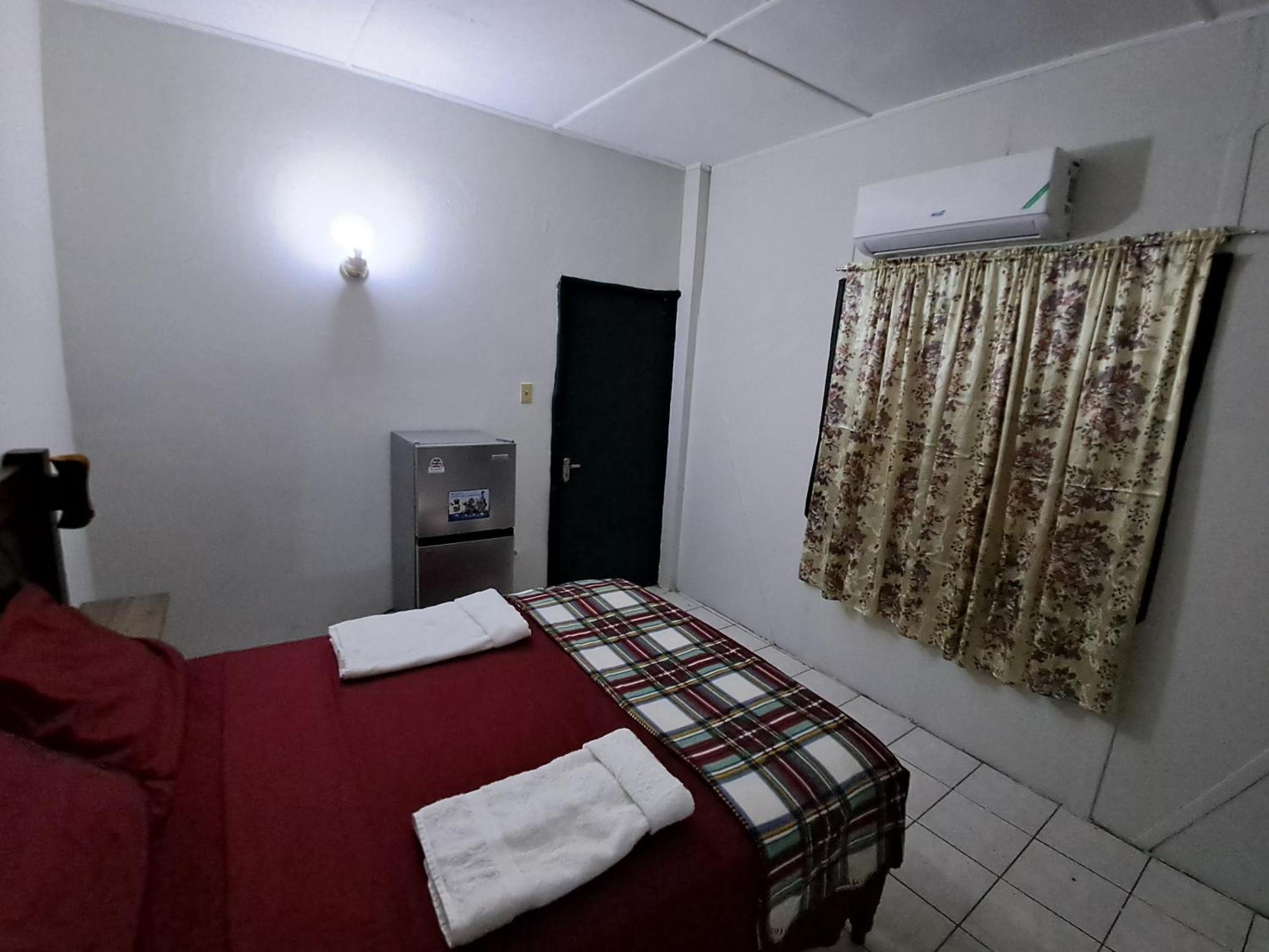 Mom's Place 4* Negril