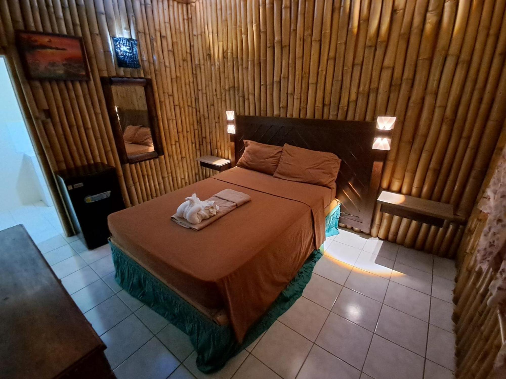 Mom's Place Hotel Negril