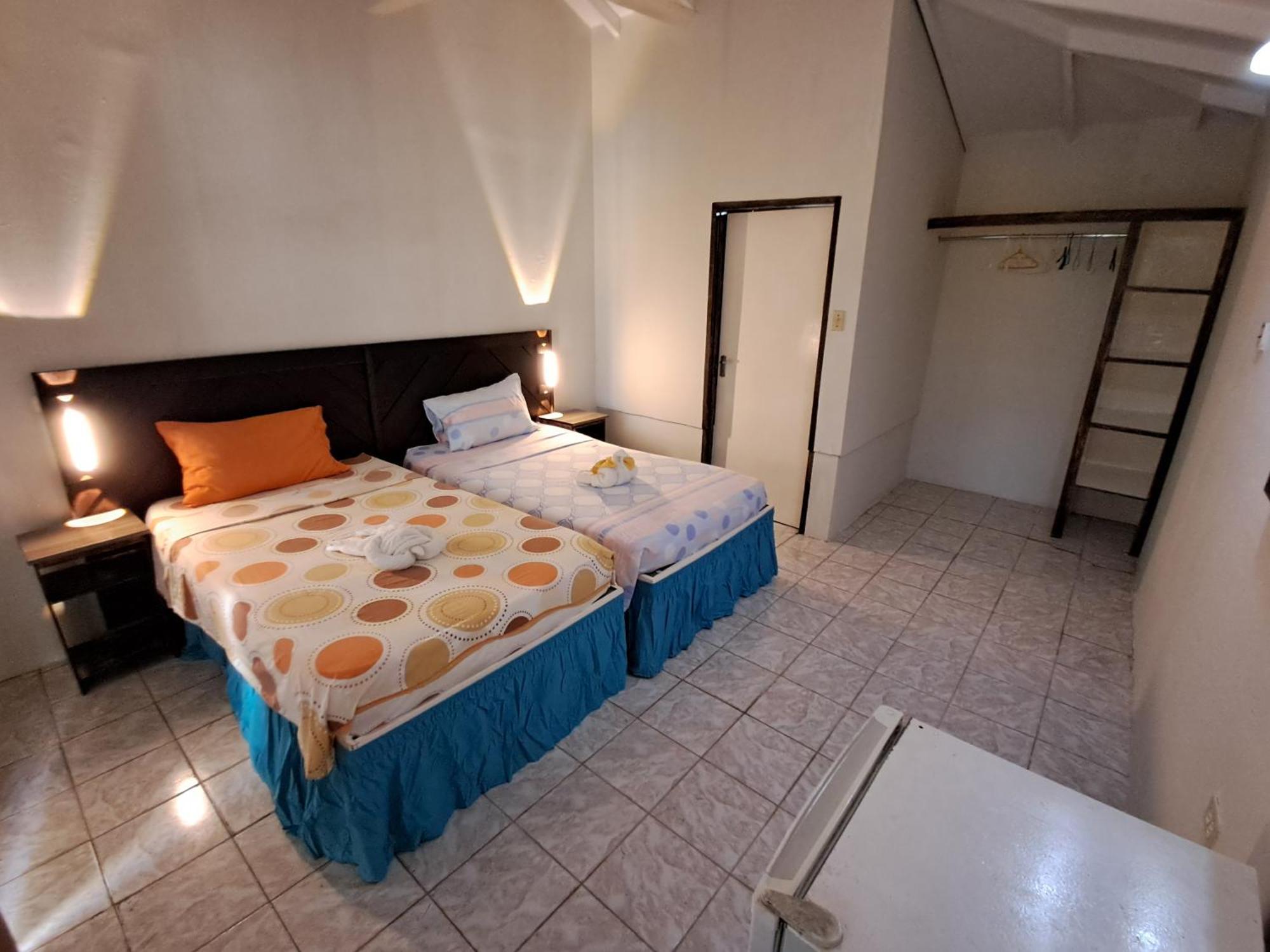 Mom's Place 4*