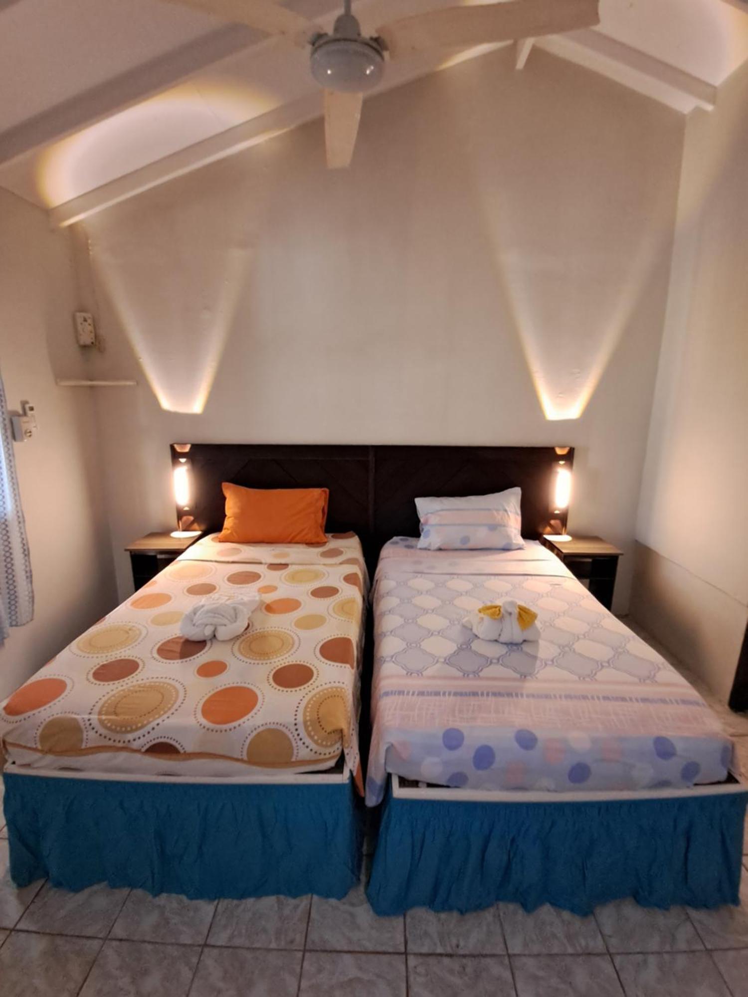 Mom's Place Hotel 4*