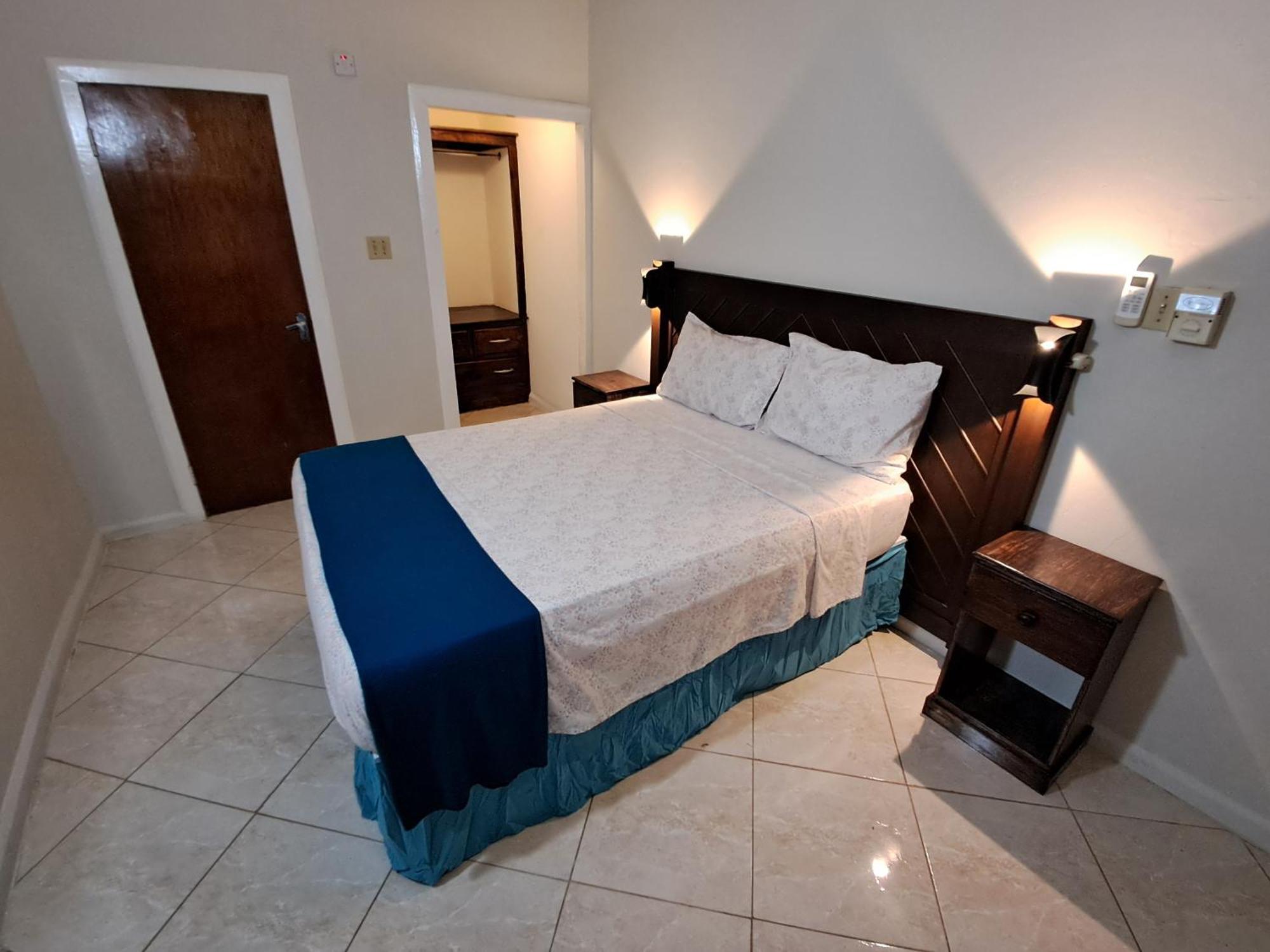 Mom's Place Hotel