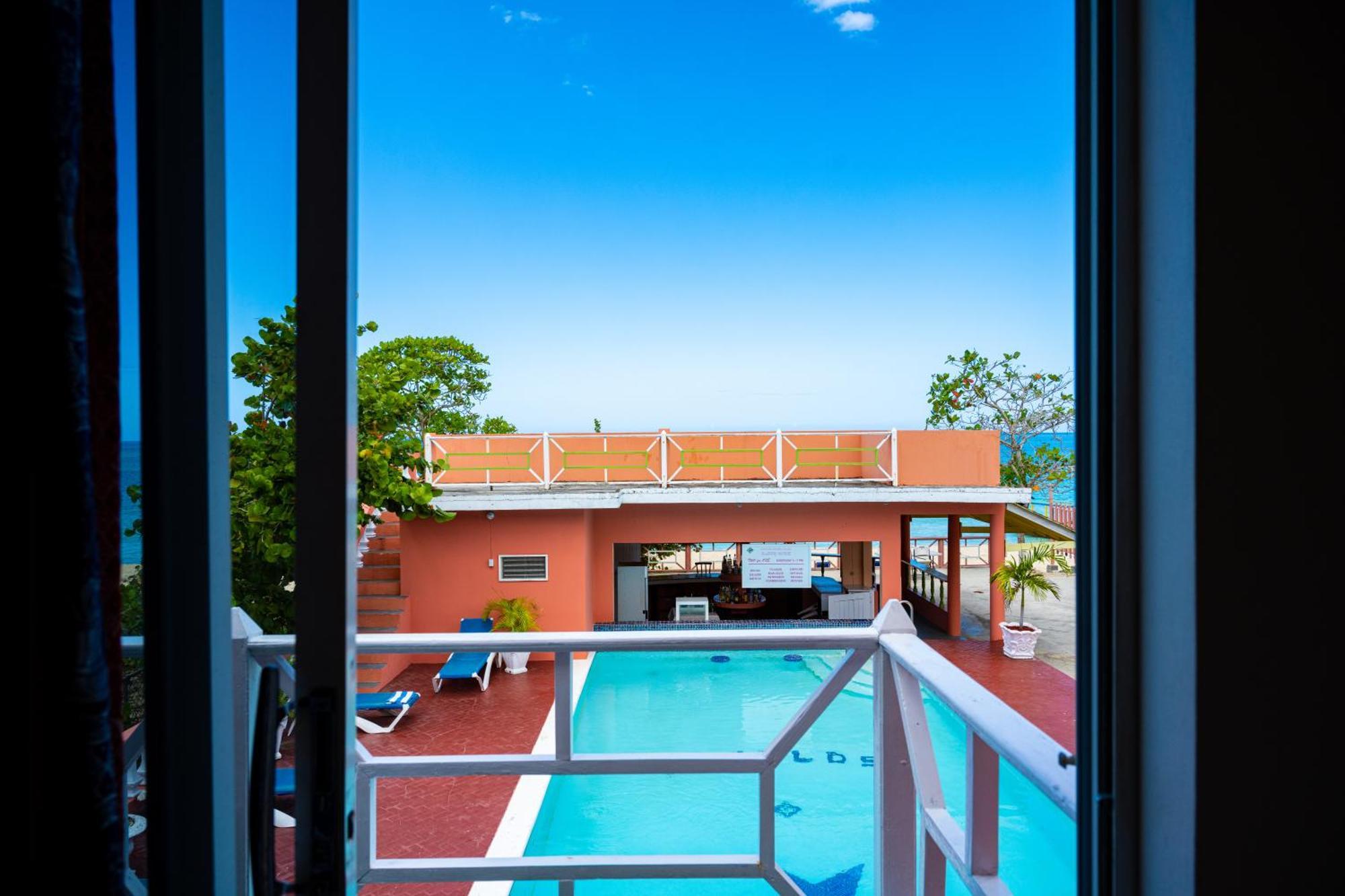 Shields Hotel Negril