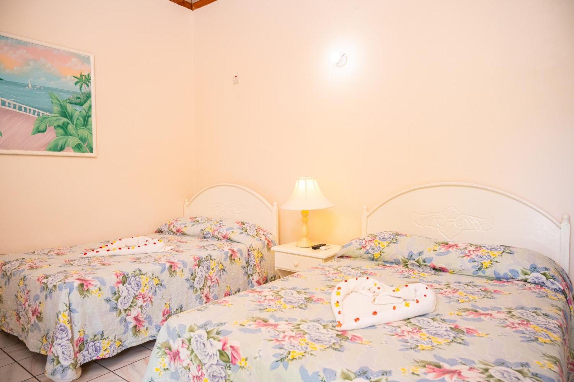 Shields Hotel Negril