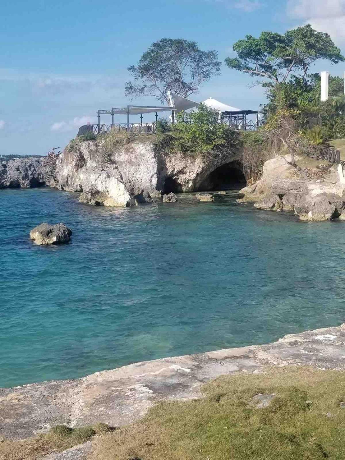 Apartment The Blue Haven -oceanfront With Pool Access *
