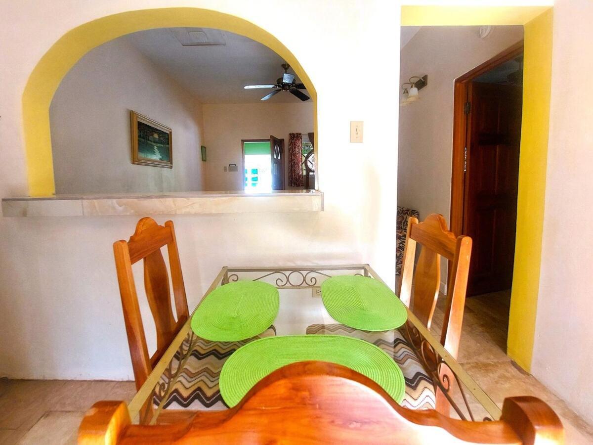 Stoney Gate -cozy With Wifi, Ac And Tv