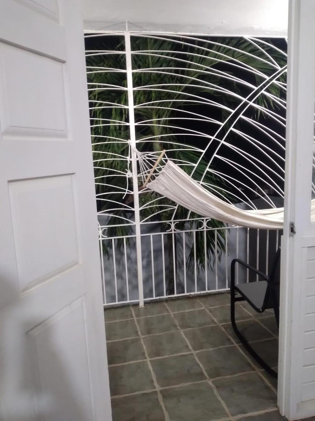 Ella * Negril