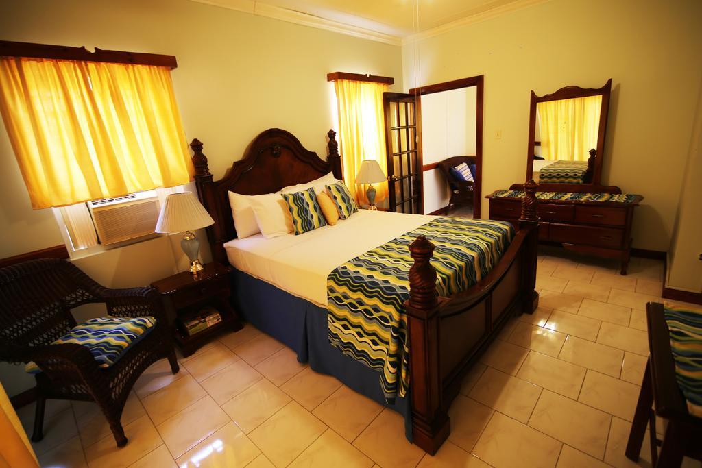 Rayon Hotel Negril