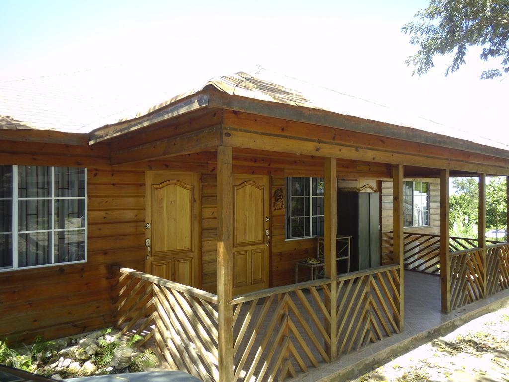 Ocean View Chalet Homestay *
