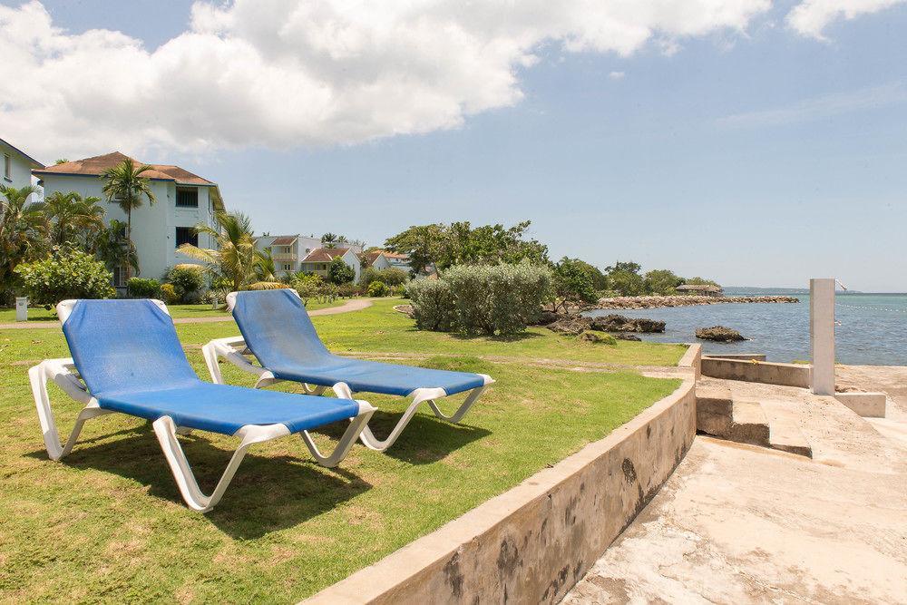 Apartment Sea Breeze -