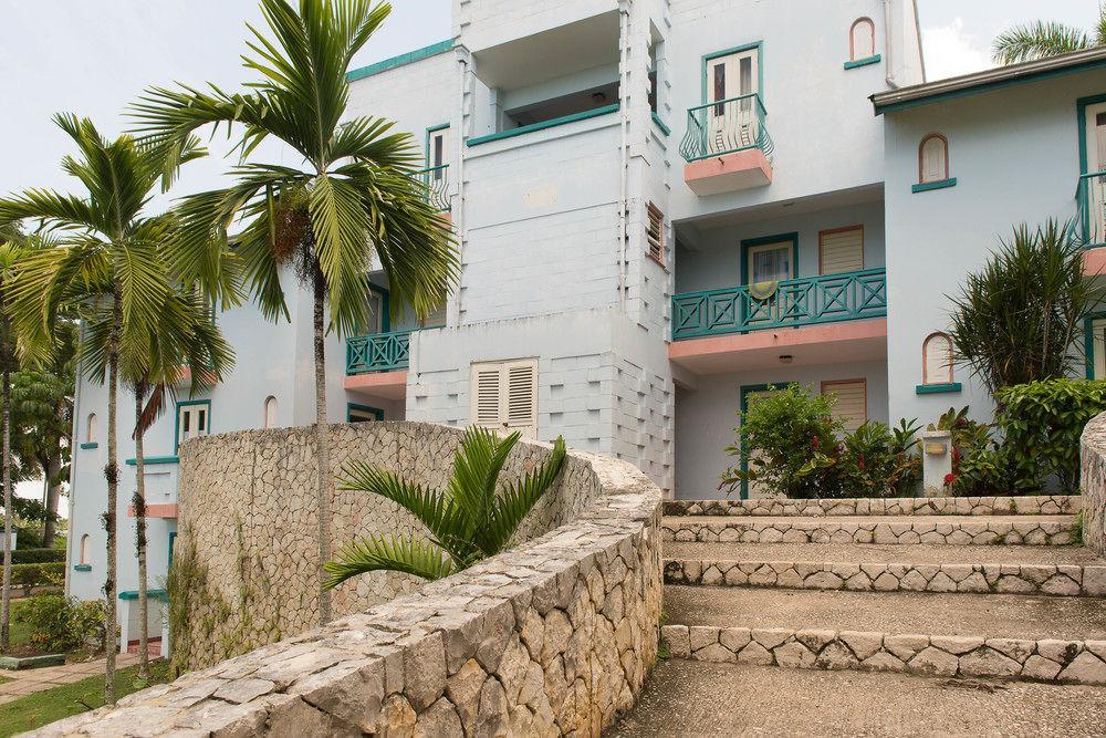 Sea Breeze - Negril