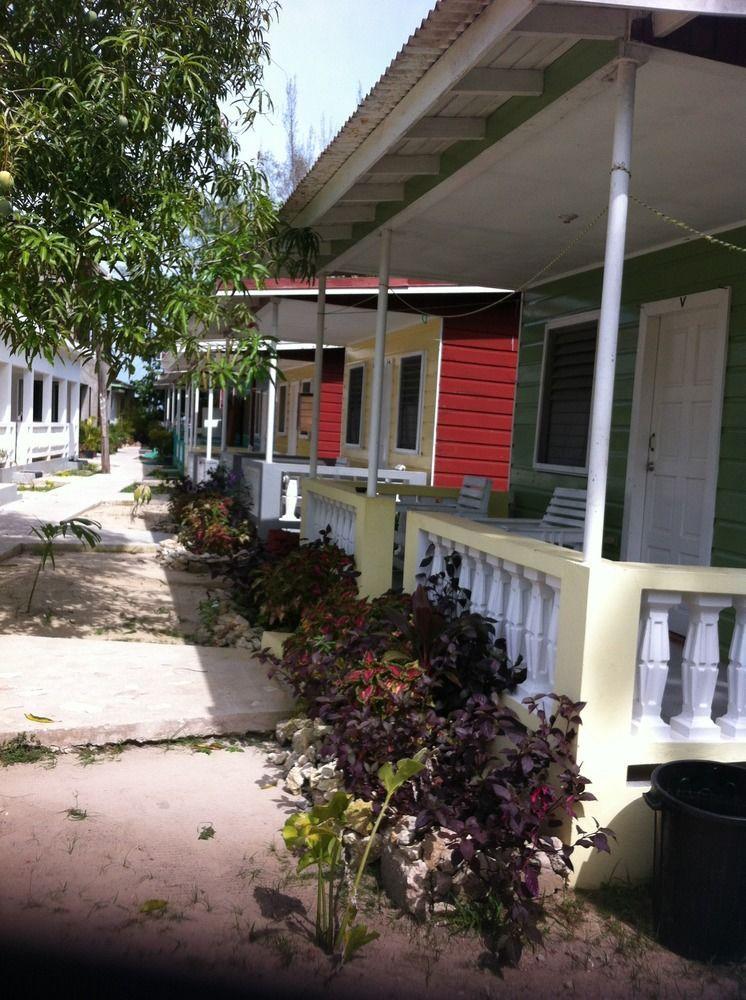 Roots Bamboo 2* Negril
