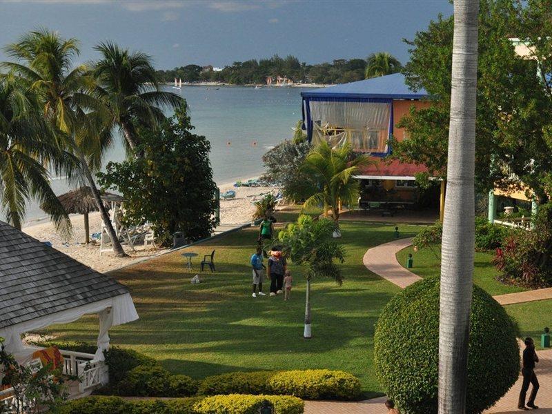 Resort Azul Negril, Gourmet By Karisma