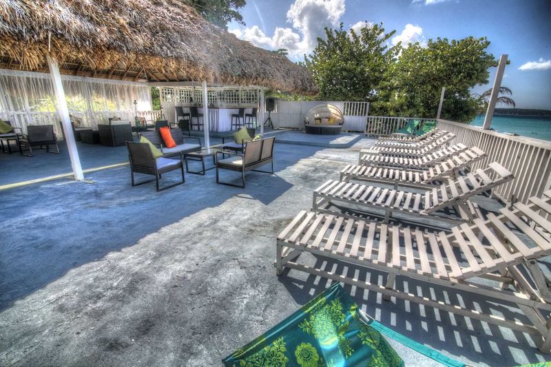 Zanzi Beach 3*
