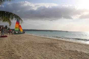 Zanzi Beach Resort 3*