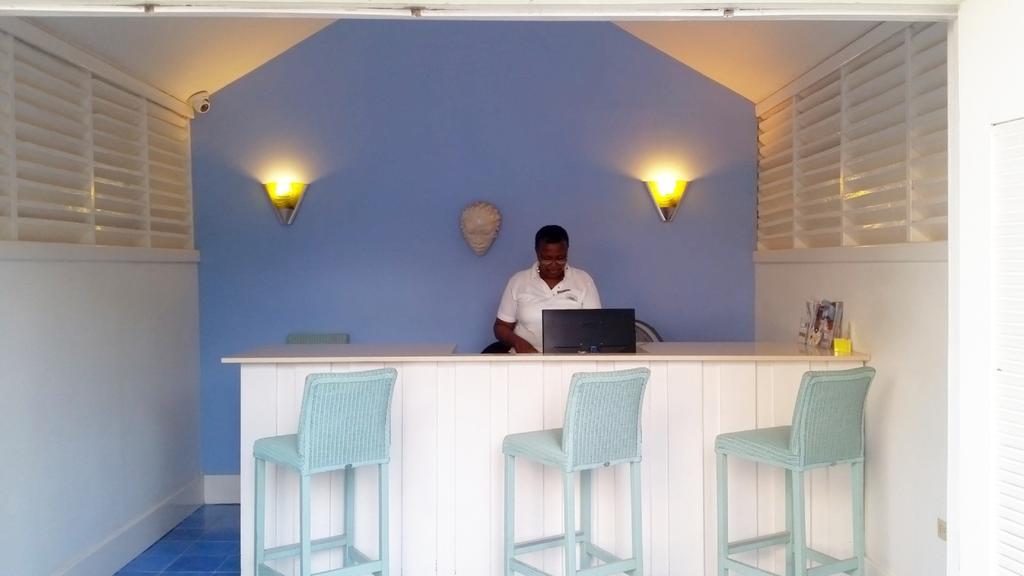 Idle Awhile Cliffs Hotel