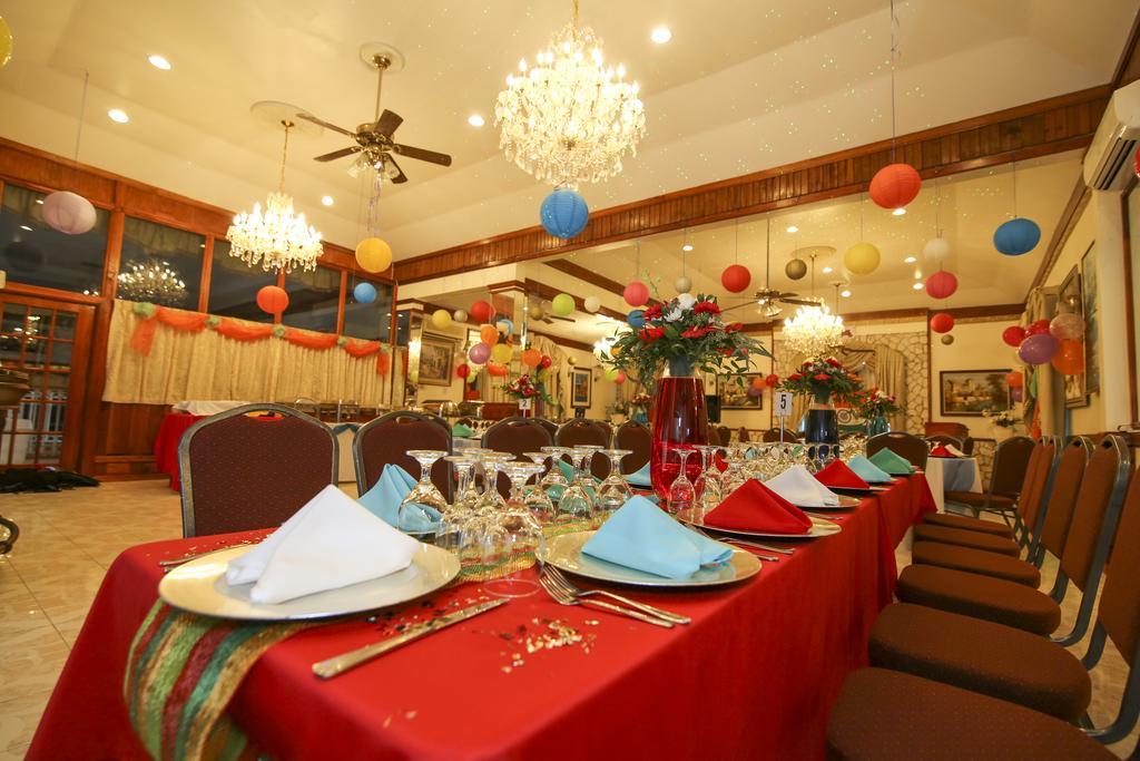 Rayon Hotel