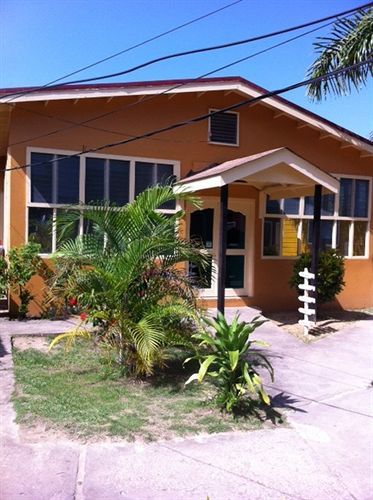 Roots Cafe Negril