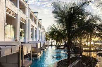 Seashore Bay Beach Hotel 4*