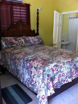 Hotel Roots Bamboo Negril